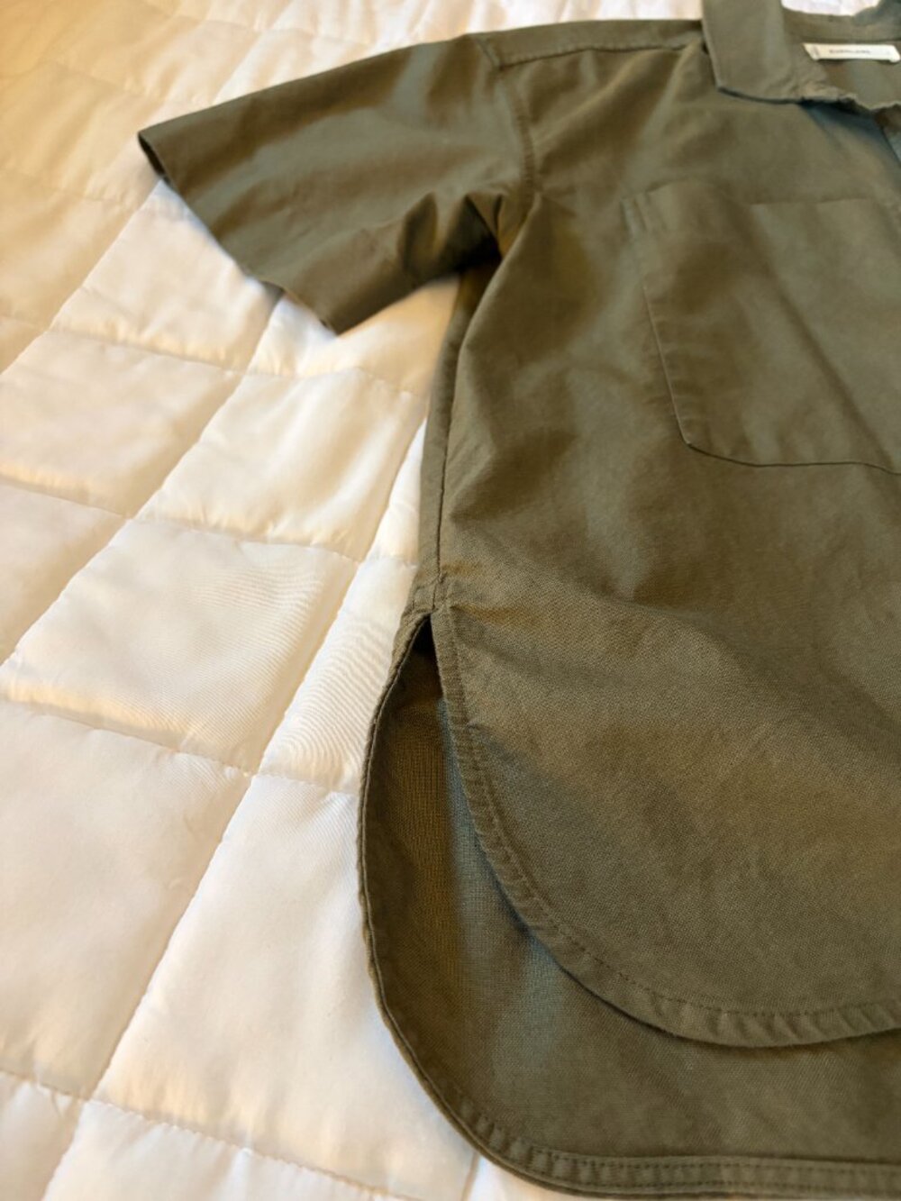 The Short-Sleeve Boxy Oxford - Picture 5 of 6